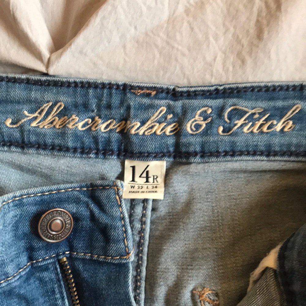 Jeans - Picture 3 of 3